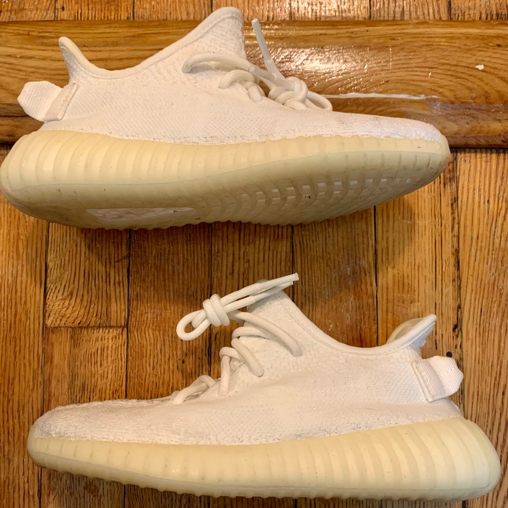 Yeezy Boost 350 V2 Triple White